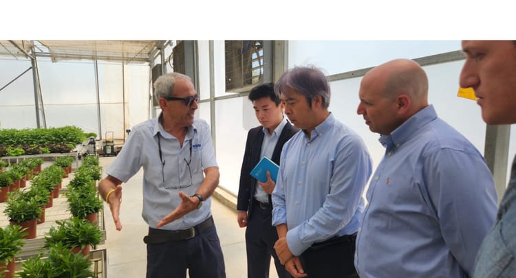 Banner 駐イスラエル、新井雄介大使がネタフィム本社と精密農業センターを訪問